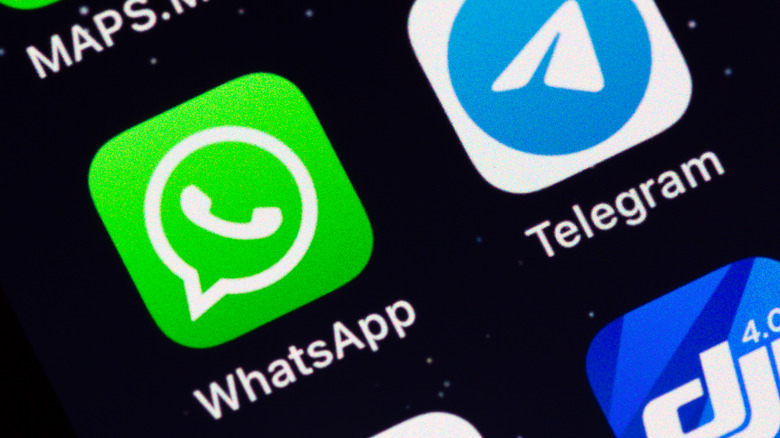 iOS용 WhatsApp, 마침내 테스터를 위한 다중 계정 지원 출시