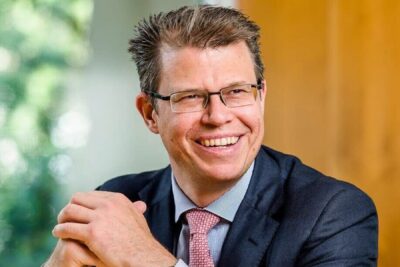 PowerCo 이사회의 변화