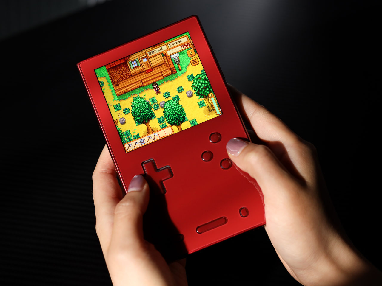 Ayaneo Pocket VERT는 터치패드와 오래 지속되는 6,000mAh 배터리로 Game Boy 폼 팩터를 재구성합니다