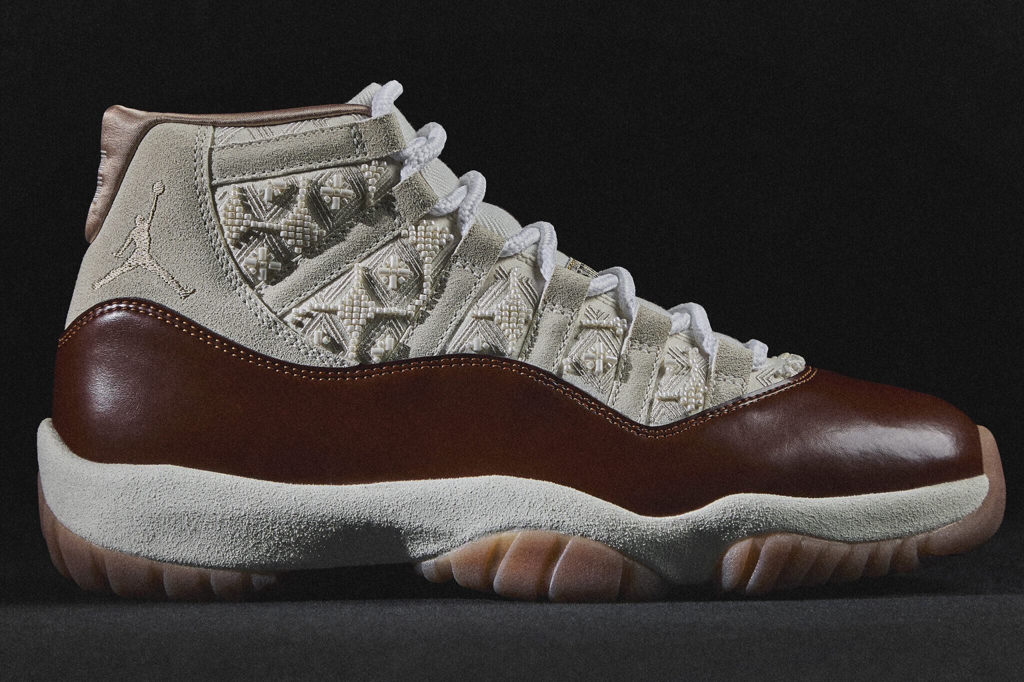 중국이 독점 에어 조던 11을 구입합니다