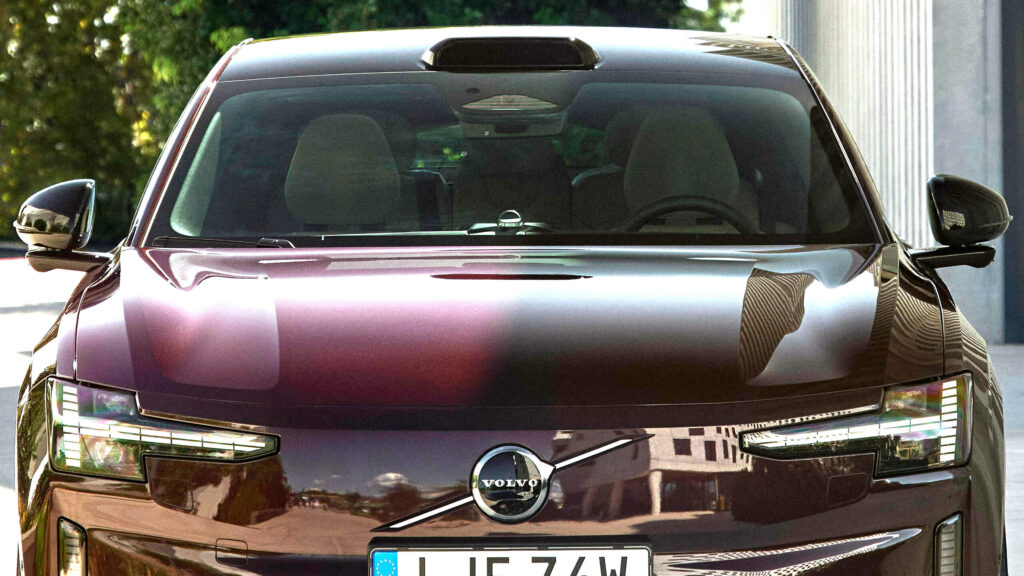 볼보는 LiDAR 지붕 범프를 영원히 잃어버렸고 Luminar는 행복하지 않습니다