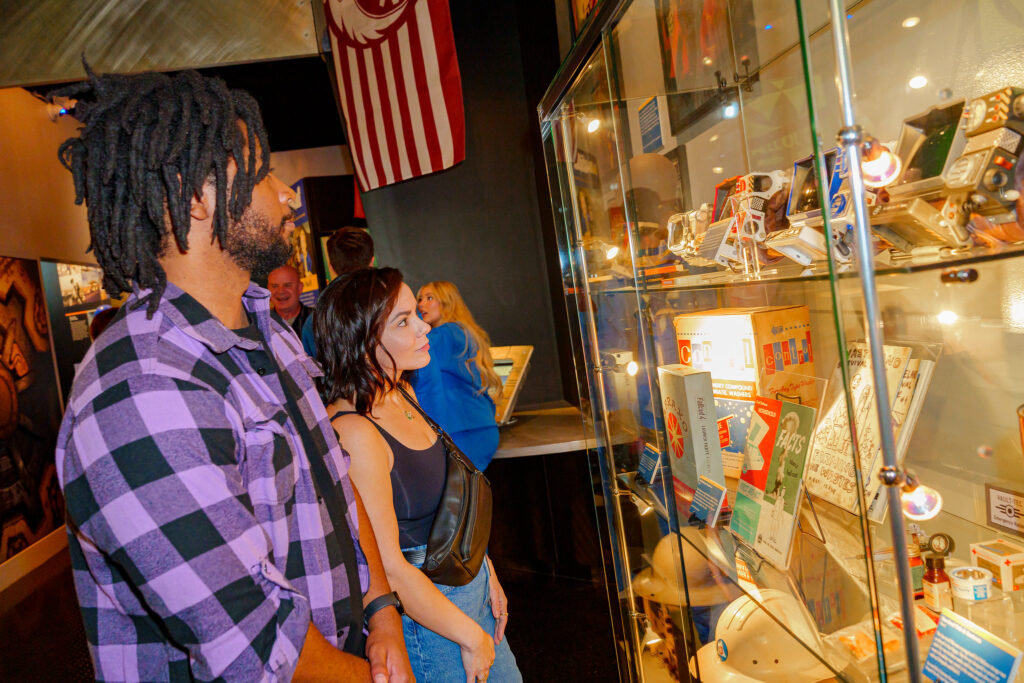 국립 핵실험 박물관에서 매우 멋진 World of Fallout 전시회가 열립니다