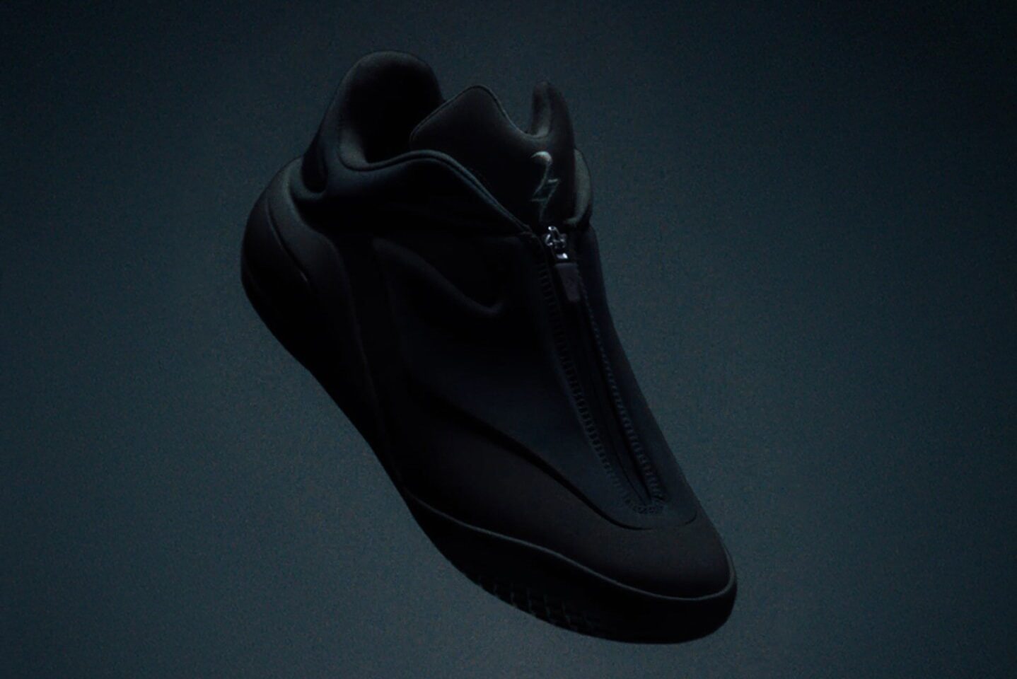 컨버스 SHAI 001 "참 블랙"