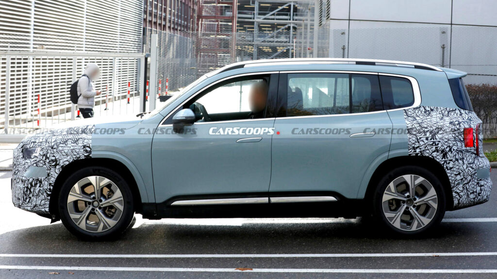 새로운 Mercedes GLB는 꽤 똑똑하다고 생각합니다.