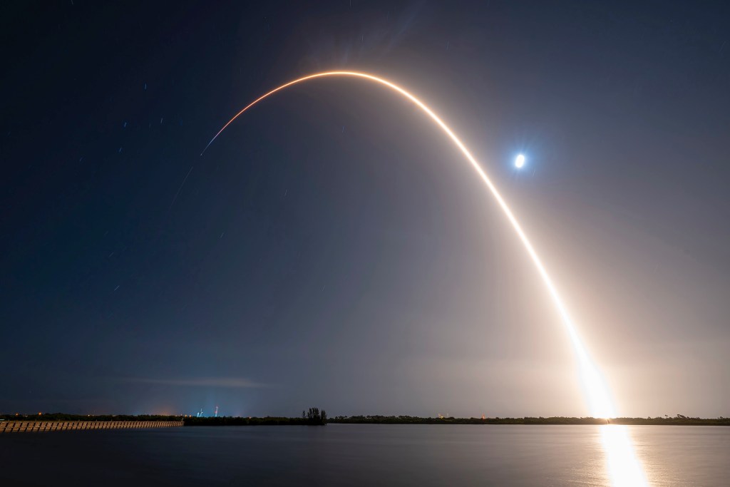 프로젝트 카이퍼(Project Kuiper)가 LEO 광대역 서비스 데뷔를 앞두고 아마존 레오(Amazon Leo)가 됩니다