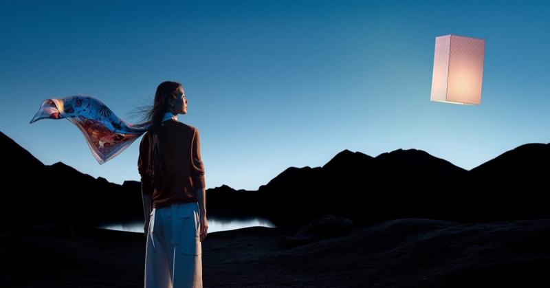 루이비통의 2025 홀리데이 캠페인이 빛을 발합니다