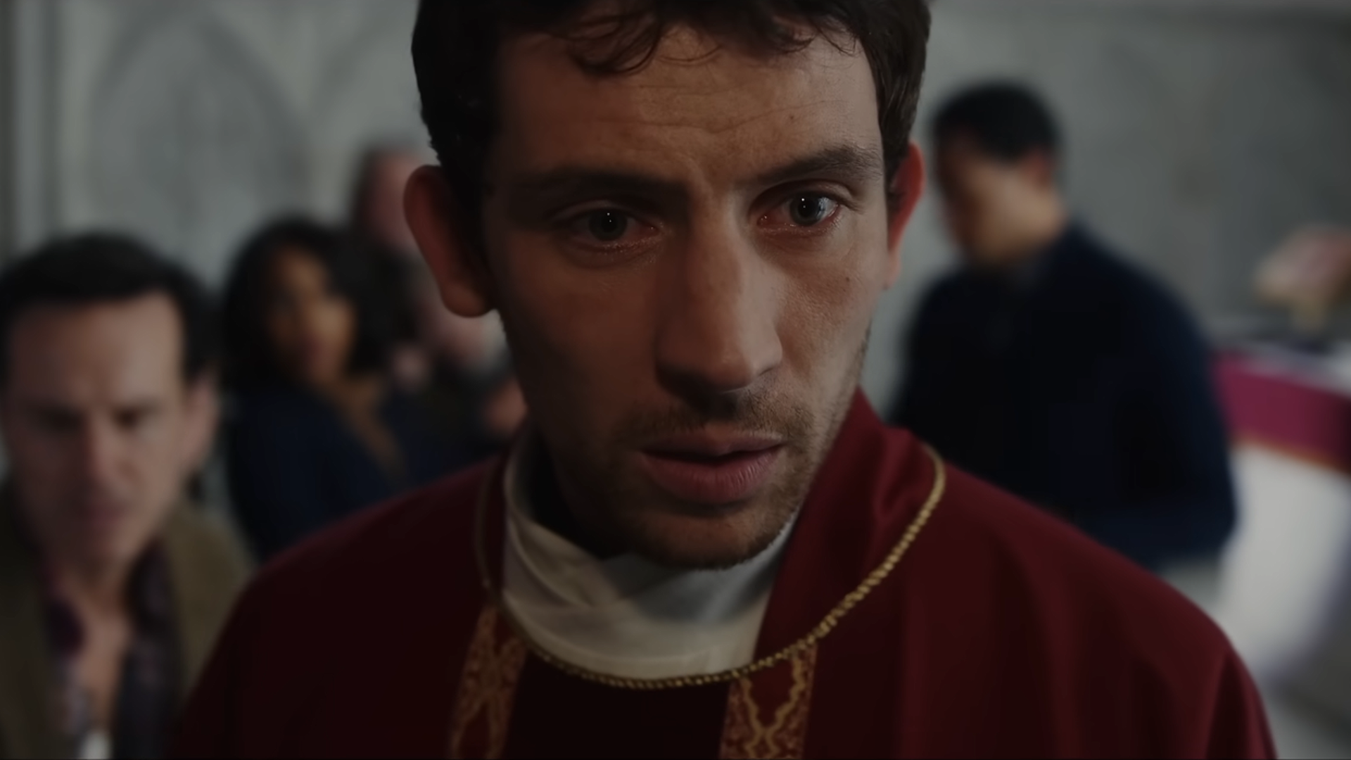 Knives Out의 Rian Johnson은 일반적으로 내가 할 수 없을 때까지 살인 미스터리 부분을 쓰는 것을 "피"한다고 인정합니다. "내가 할 수 없을 때까지