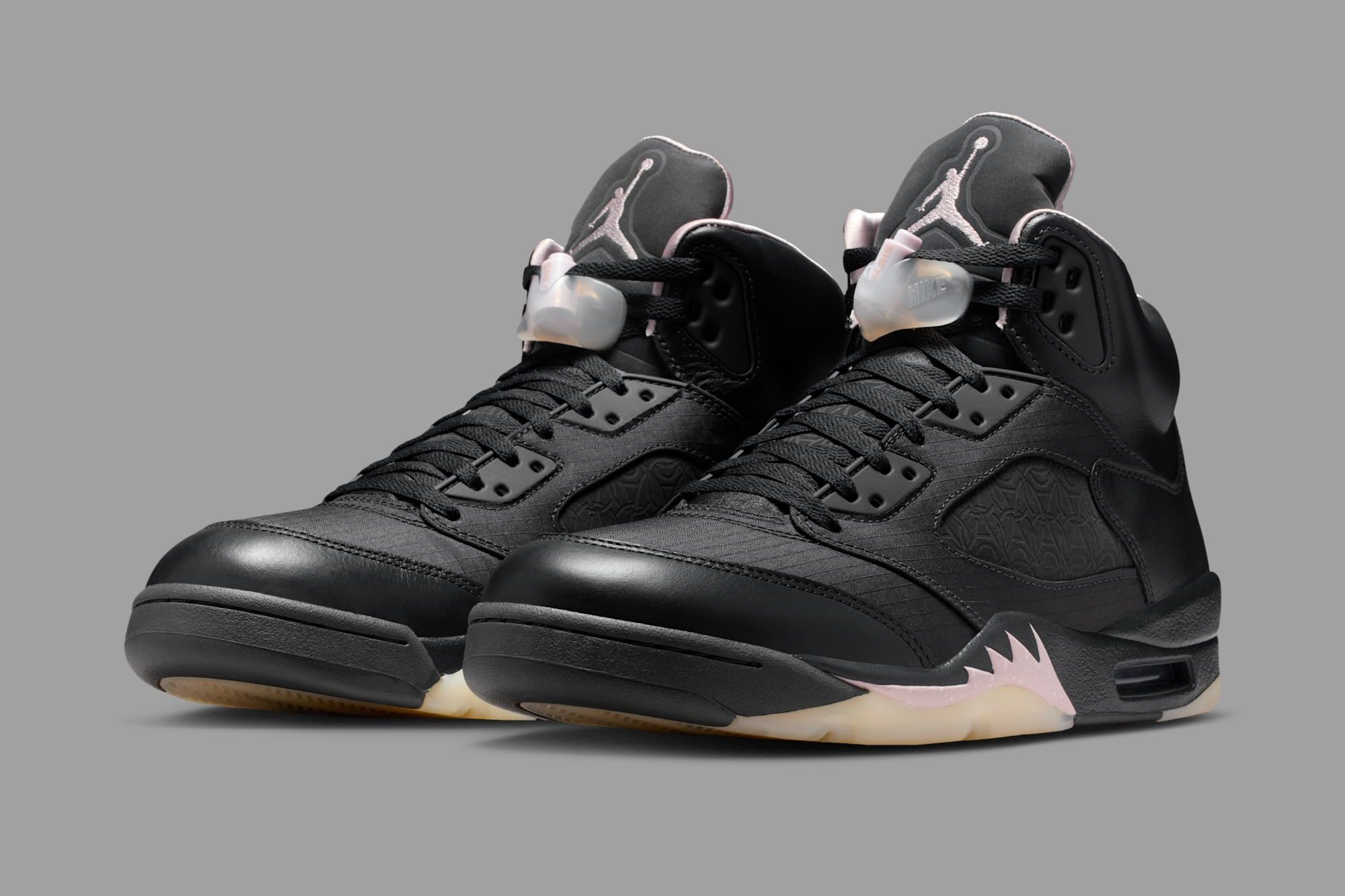 파리 생제르맹 x 에어 조던 5 "오프 느와르"