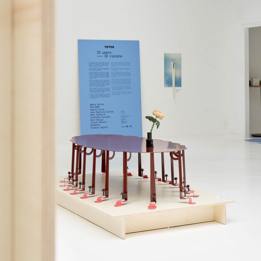 Tiptoe는 창립 10주년을 맞아 10명의 디자이너를 초대하여 시그니처 테이블 다리를 재해석했습니다