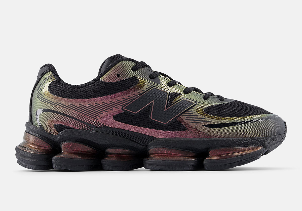 뉴발란스 AZBORB 2000이 무지개 빛깔의 마감을 완성했습니다