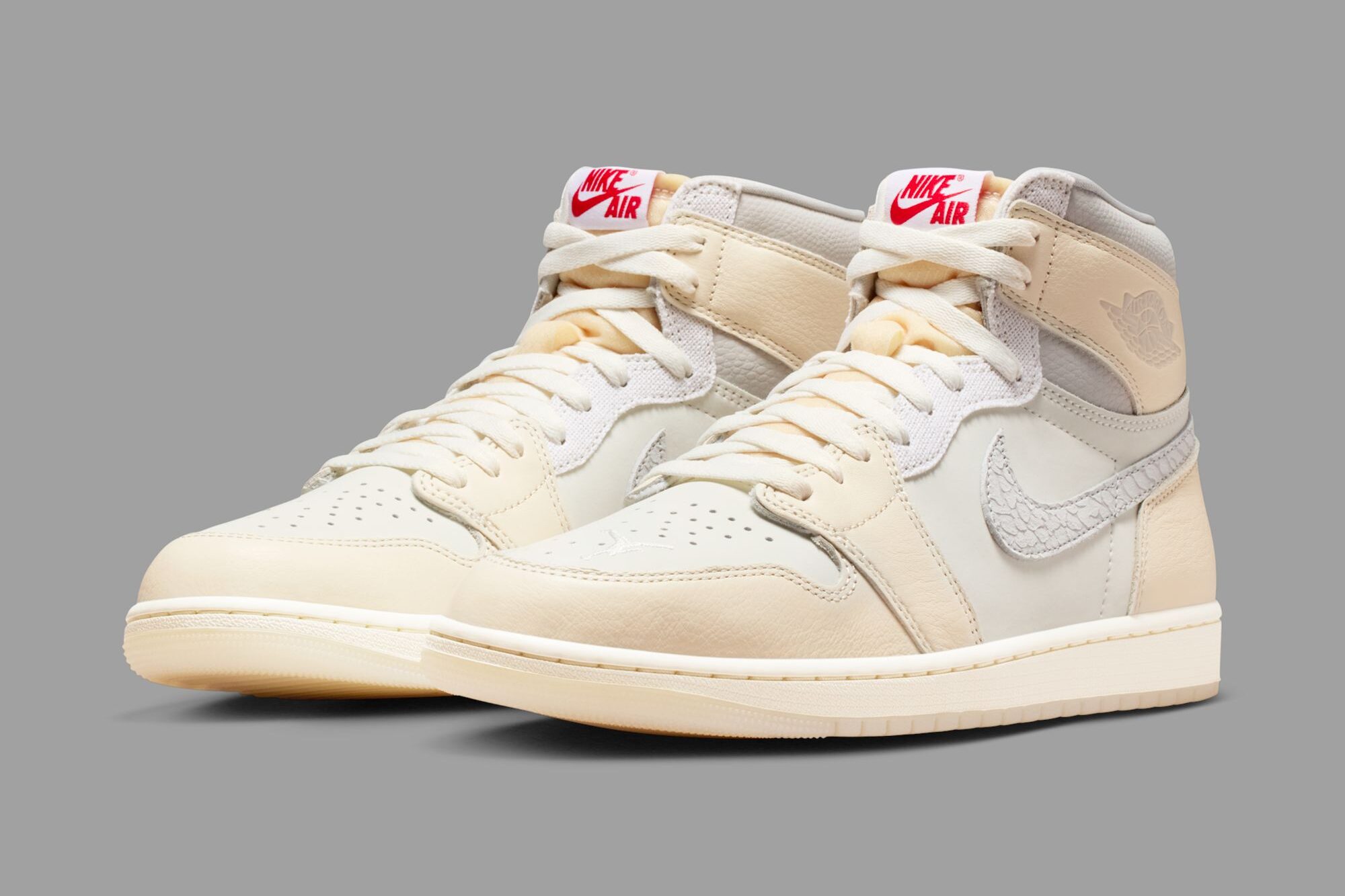 에어 조던 1 High OG "세일/유니버시티 레드"가 12월 출시됩니다