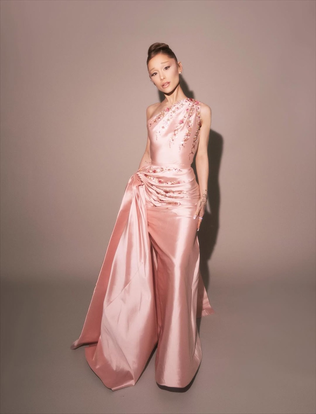 새로운 챕터를 준비 중인 아리아나 그란데