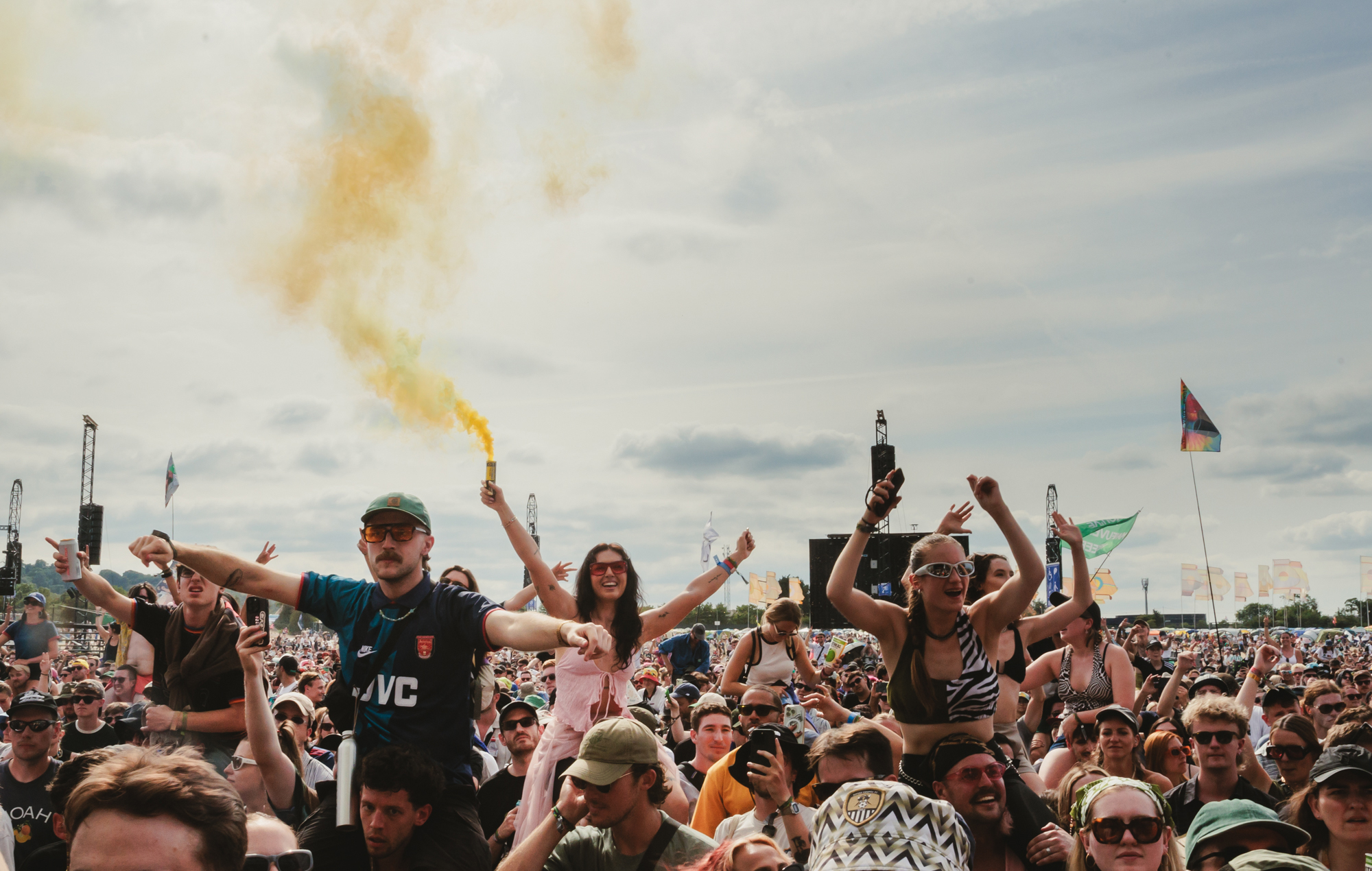 최고의 음악 및 엔터테인먼트 뉴스를 얻기 위해 NME를 Google의 기본 소스로 추가하는 방법