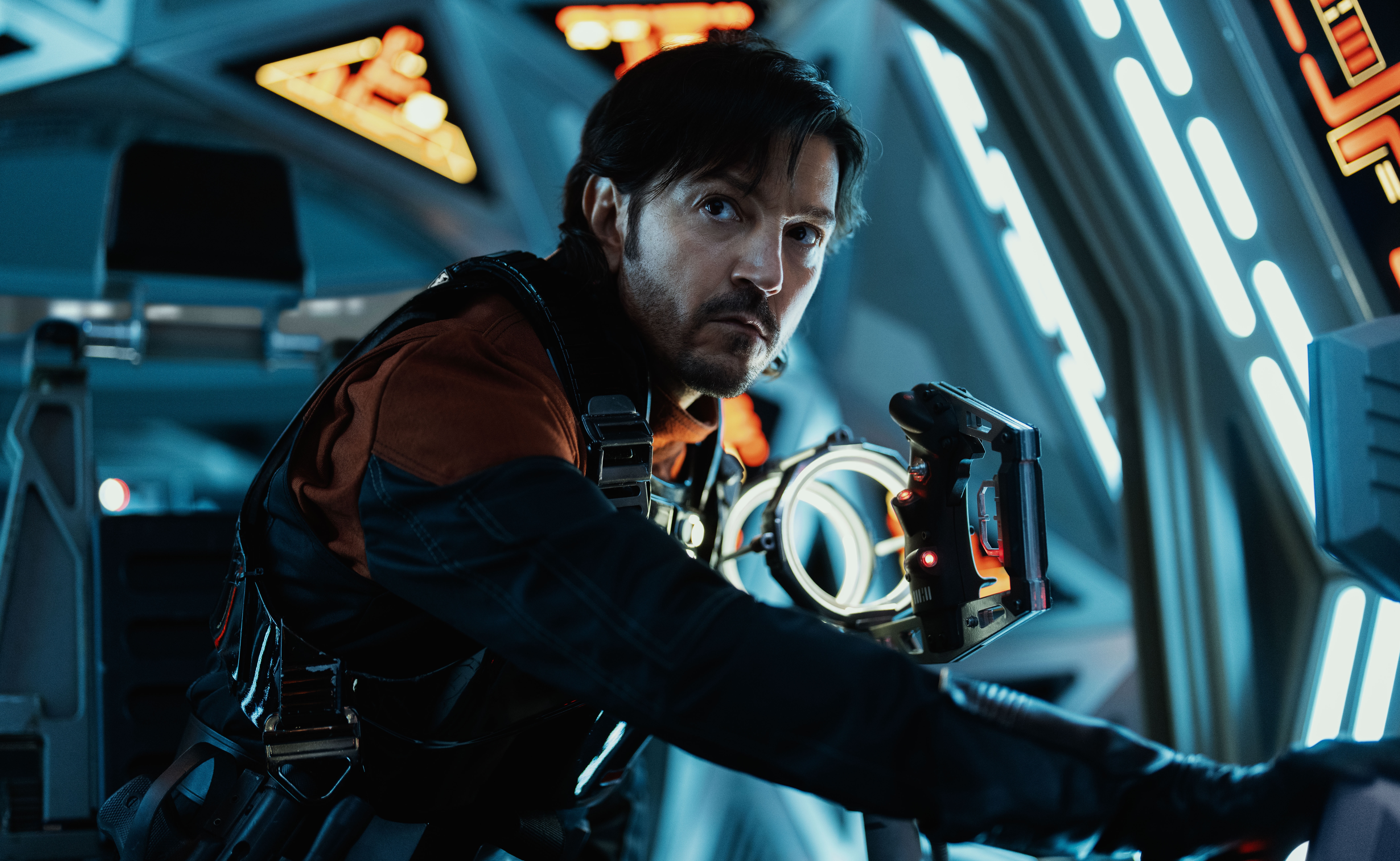 블랙 프라이데이를 맞아 월 5달러에 Disney Plus와 Hulu를 1년 동안 이용할 수 있습니다