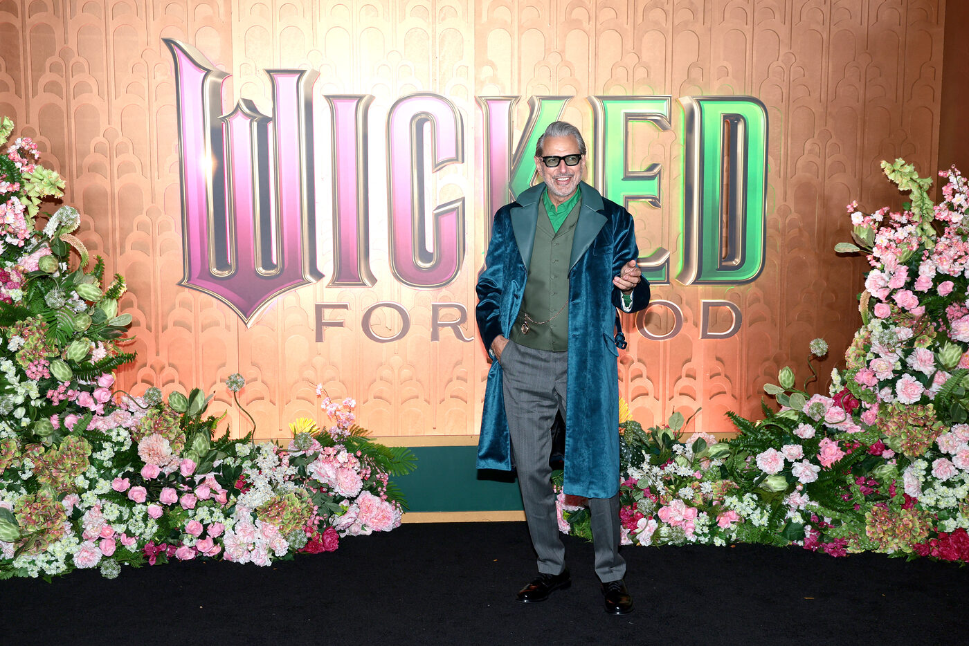 손목 시계 말고 다른 시계 찾는다면? 제이콥 앤 코의 포켓 워치