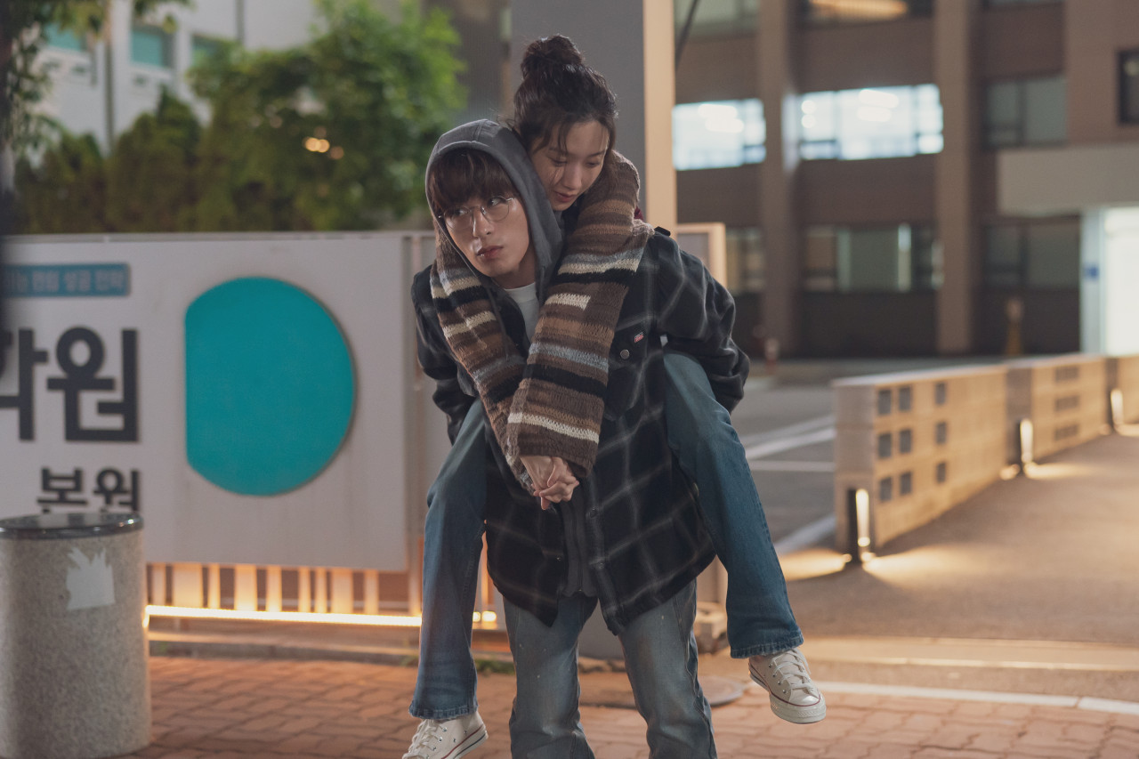 구교환-문가영의 현실 공감 로맨스 ‘만약에 우리’