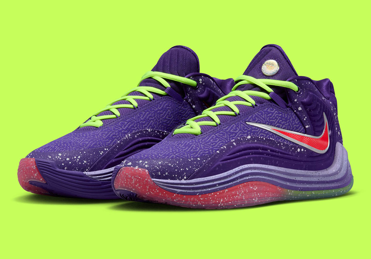 Nike Giannis Freak 7이 크리스마스 "스노우 팩"에 등장