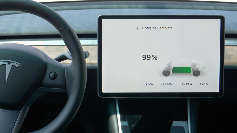 집에서 Tesla를 충전하는 데 비용이 얼마나 드나요?