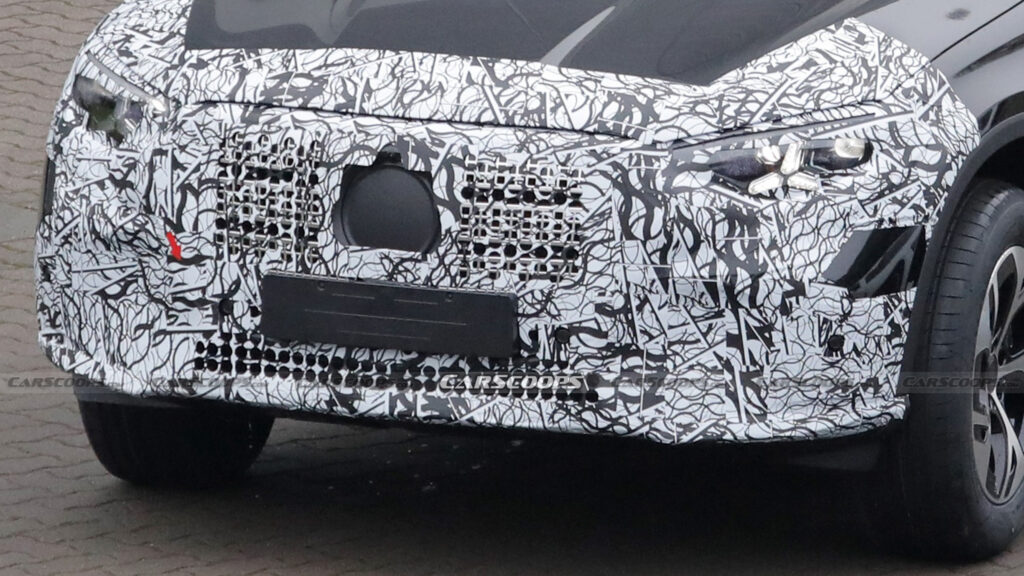 메르세데스는 가스 GLC SUV와 쿠페에 EV를 향해 소리를 지르기 위해 더 큰 그릴을 제공