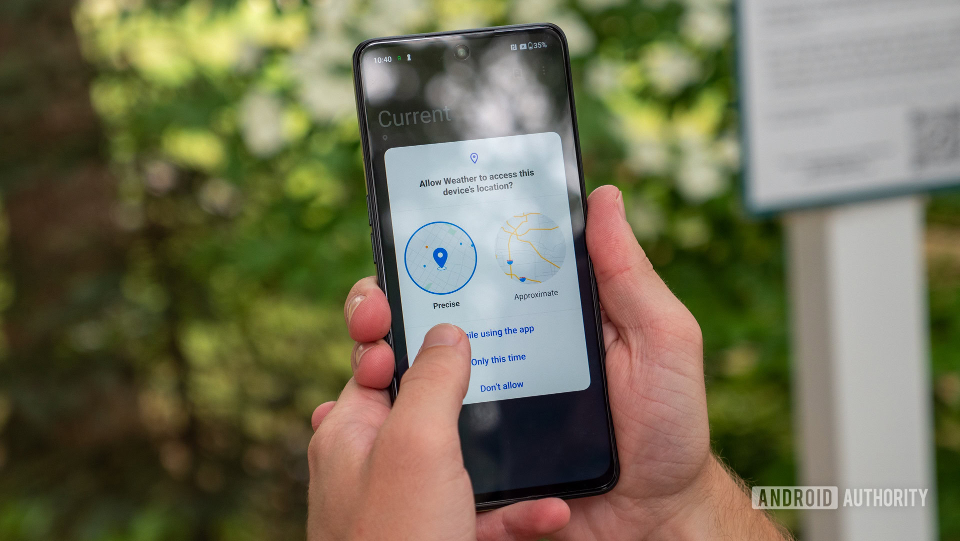 OnePlus 휴대폰과 스마트워치에 악천후가 발생한 것 같습니다