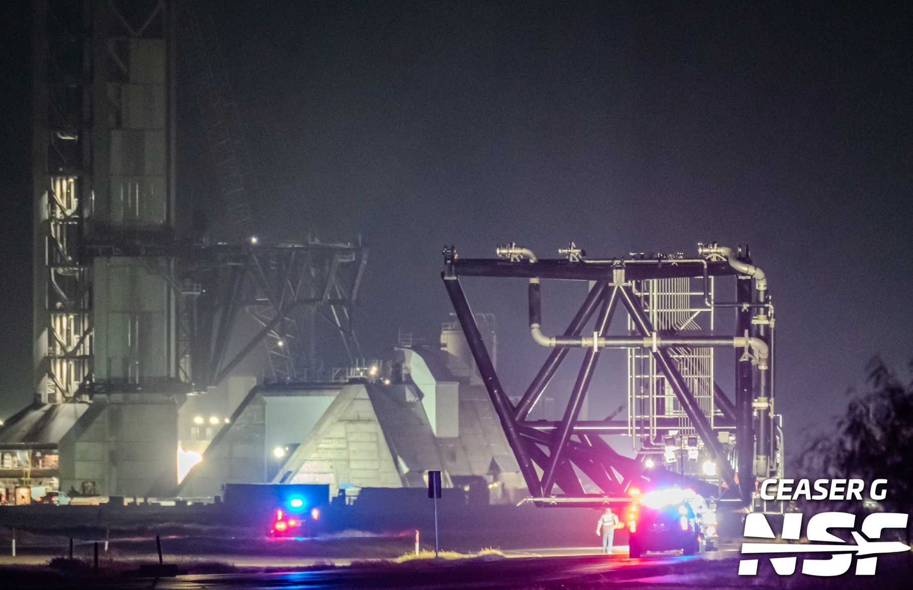 SpaceX의 미래 우주선 케이던스를 위한 패드 준비