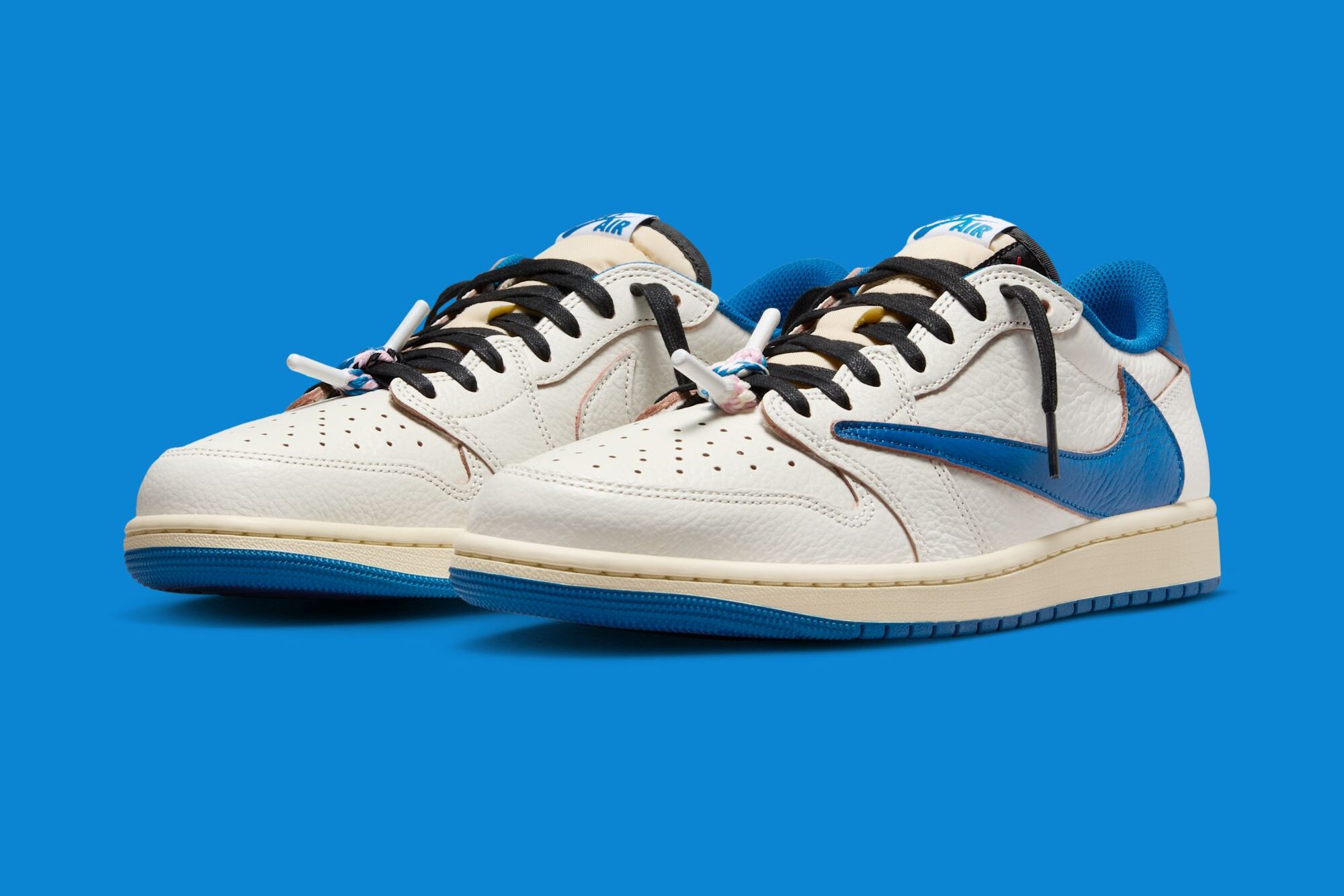 두 번째 조각 x Travis Scott x Air Jordan 1 Low OG 출시