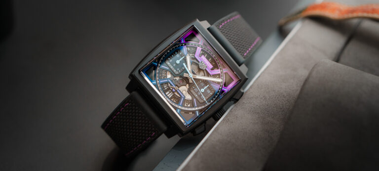 직접 데뷔: 새로운 태그호이어 모나코 크로노그래프 시계는 포뮬러 1 나이트 서킷에서 영감을 받았습니다