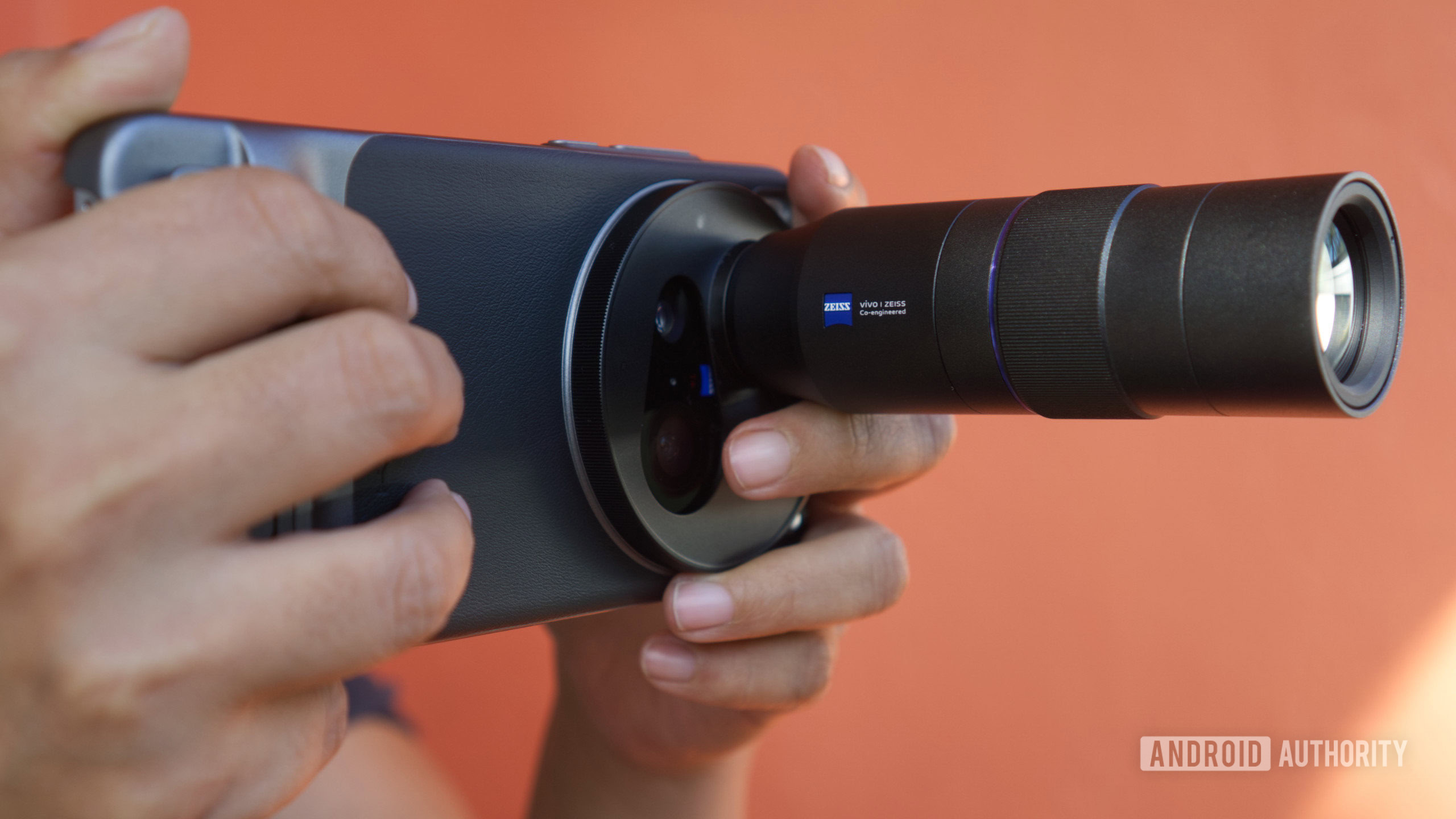 2025년 최고의 카메라폰 중 하나의 속편에는 놀라운 하드웨어가 포함될 수 있습니다