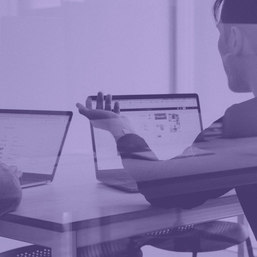 채용 담당자는 건축가와 디자이너가 UX로 이동한다고 말합니다