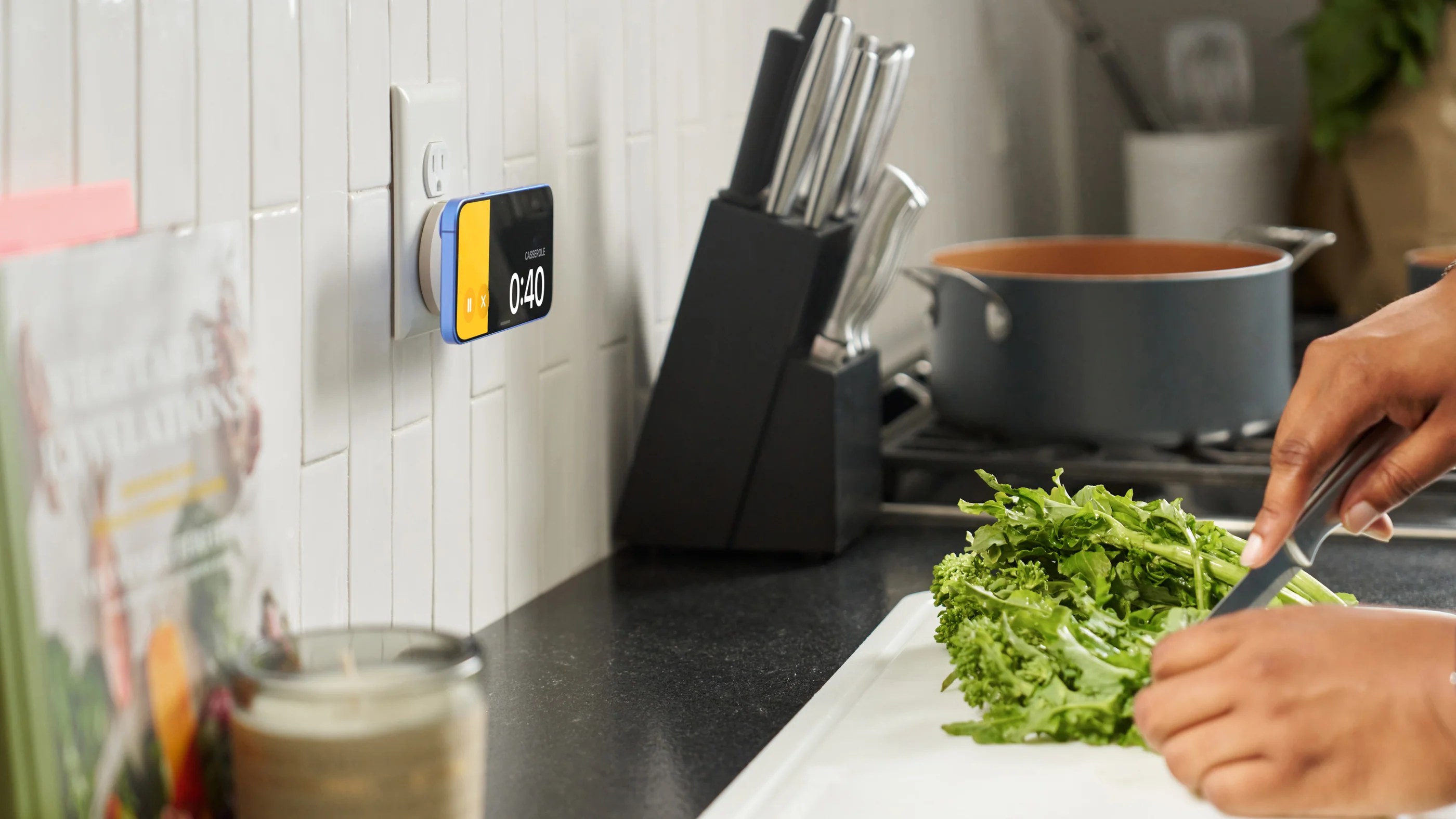 Twelve South의 magenetic PowerBug 충전기가 블랙 프라이데이를 맞아 20% 할인됩니다