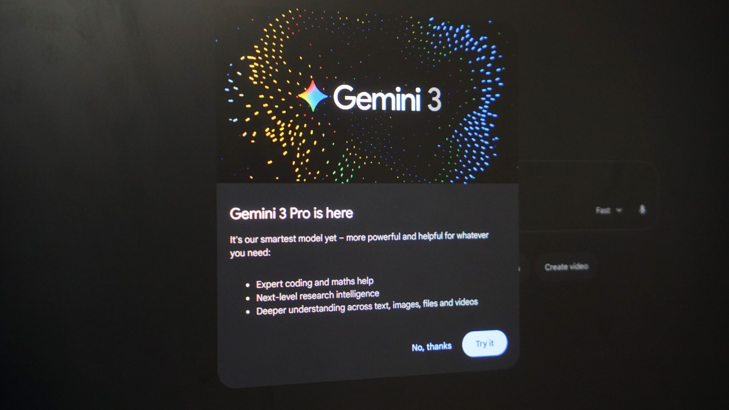 Google의 Gemini 3와 GPT-5.1을 비교한 후에도 저는 이 한 가지 이유로 여전히 ChatGPT를 선호합니다