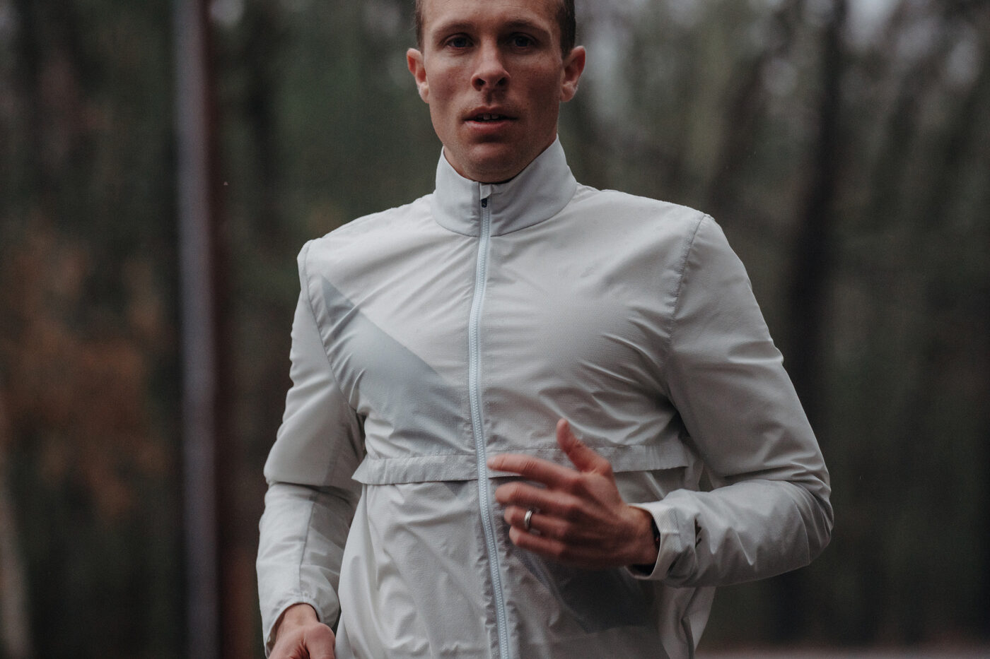 올겨울 달리기를 계속할 수 있도록 도와줄, 러닝 아우터 추천 8