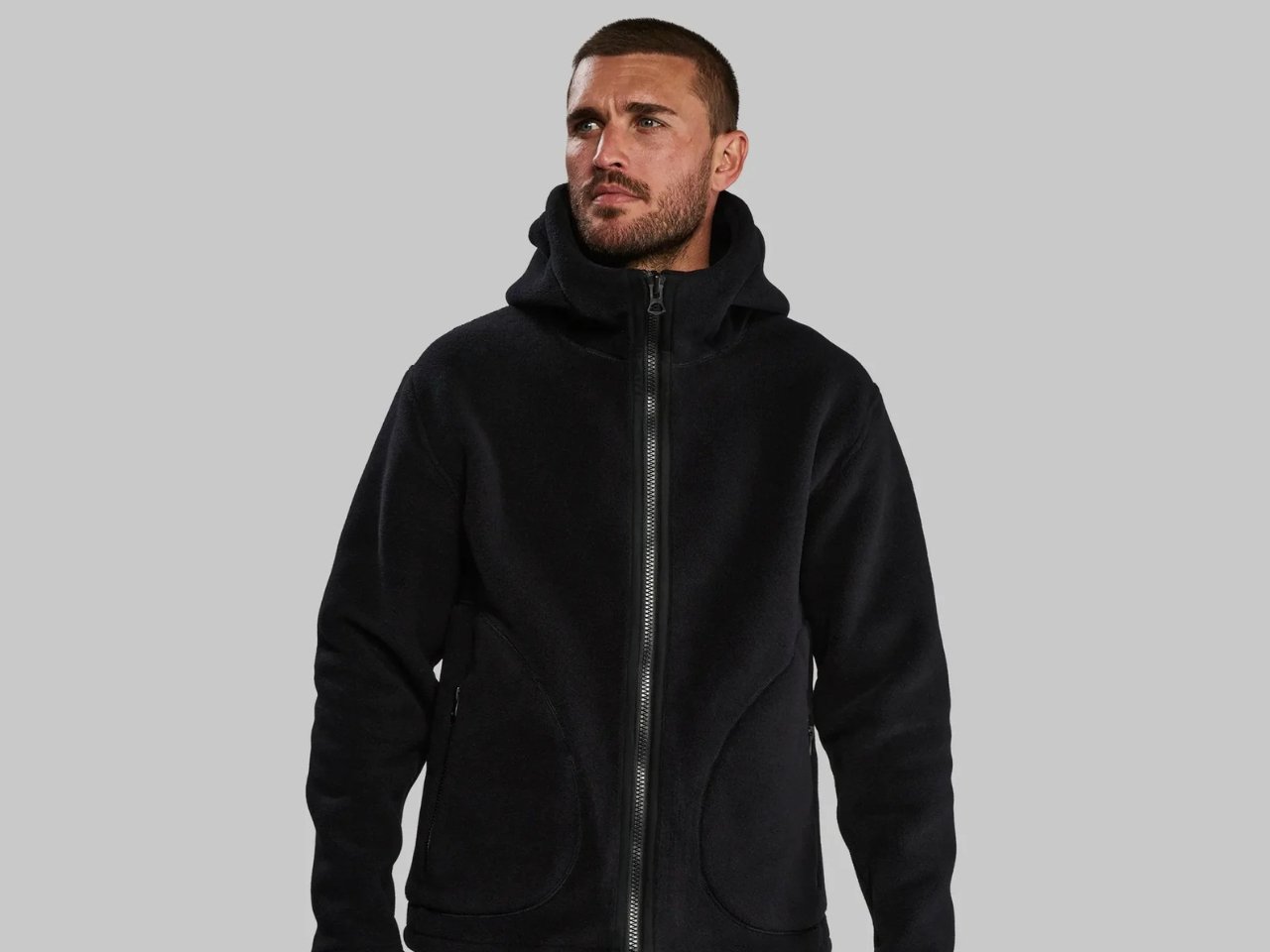 Vollebak의 가장 밀도가 높은 양털: Abyss의 539g 군용 후드티