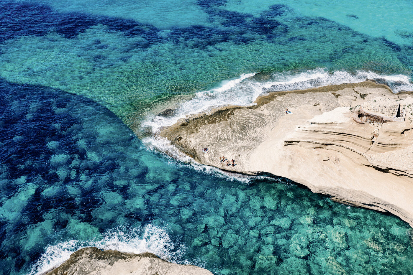 이탈리아와 프랑스 사이, 깊은 바다에서 솟아오른 코르시카를 걷다