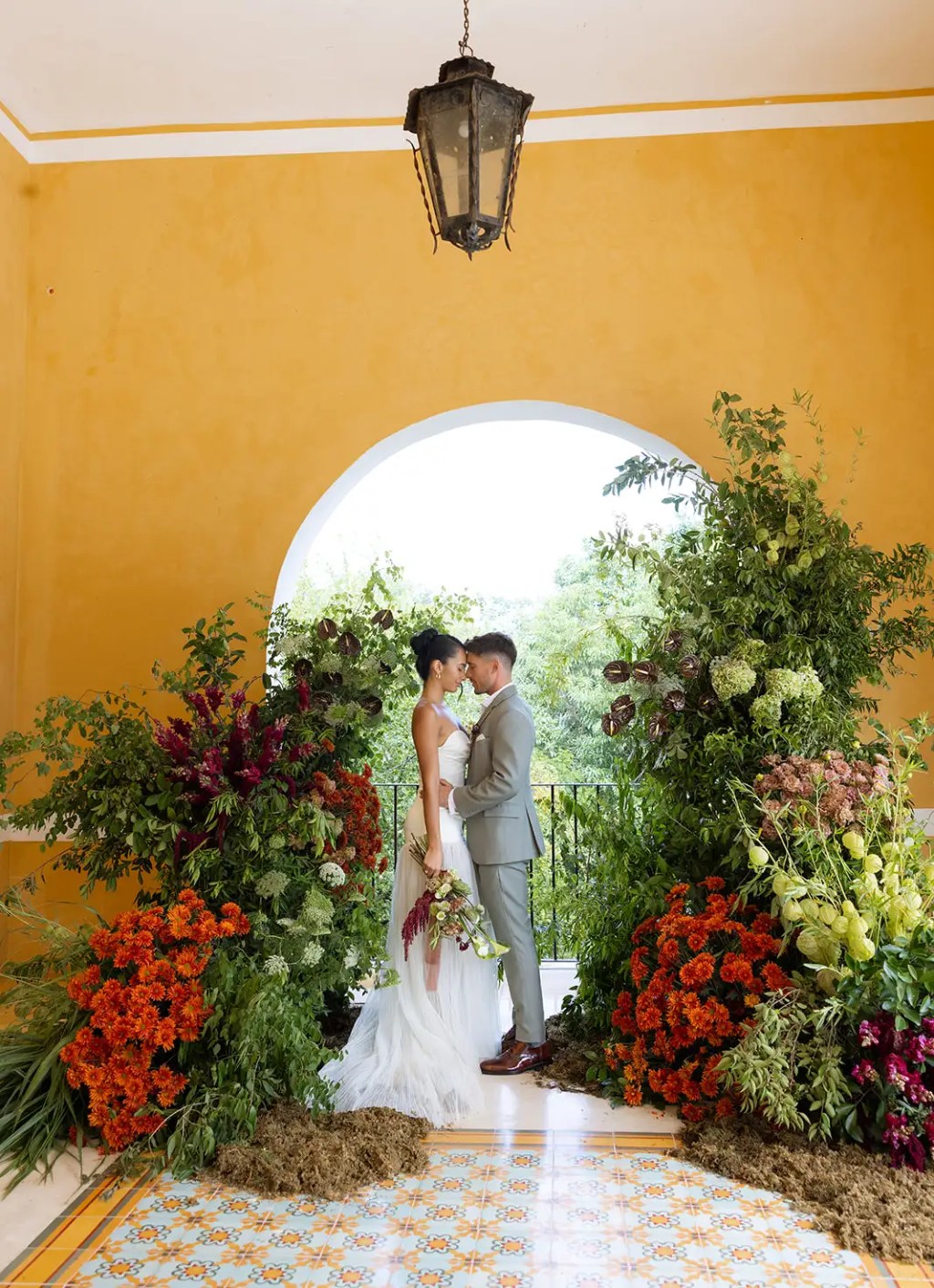 다른 어떤 것과도 비교할 수 없는 컬러: 멕시코에서 독특하고 생동감 넘치는 결혼식