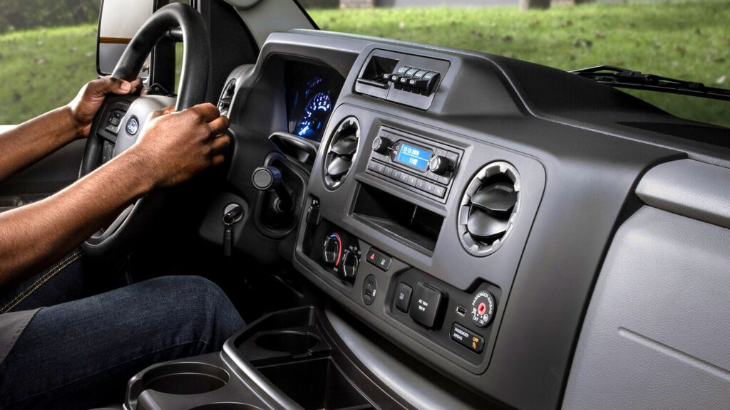 5년 후, 포드는 리콜 문제를 해결하는 것을 잊었다는 사실을 깨달았습니다.