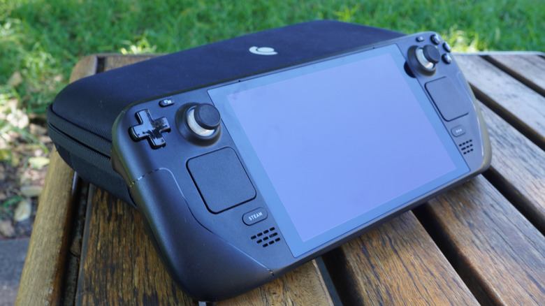 Steam 데크의 터치 스크린을 깨끗하게 유지하는 방법