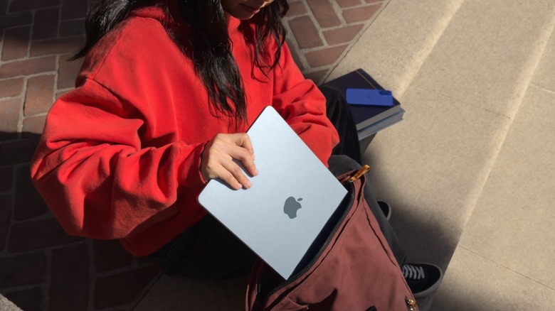 M4 MacBook Air가 더 똑똑한 블랙 프라이데이인 이유 M1보다 구매