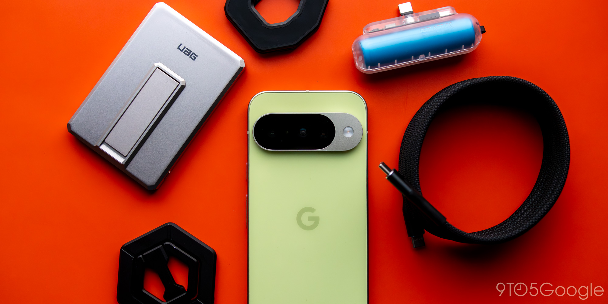 스탠드부터 지갑까지, 내 ​​Pixel 10은 자석과 사랑에 빠졌습니다