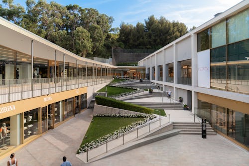 산레모에 있는 더 몰 럭셔리 아울렛은 어린 시절의 그 곳과는 다릅니다