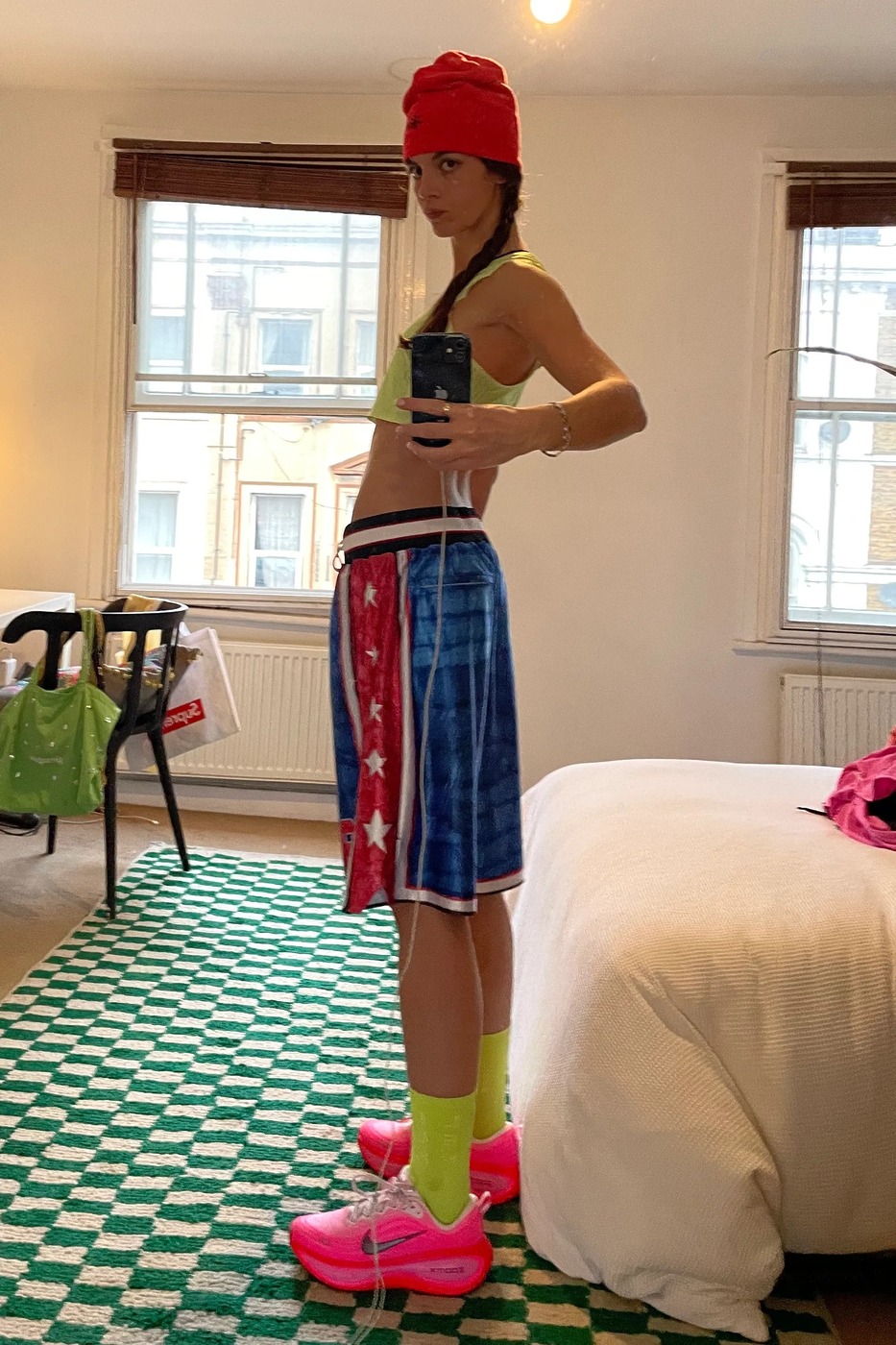 레깅스는 안녕, 헬스장을 휩쓴 1990년대 마돈나 스타일!