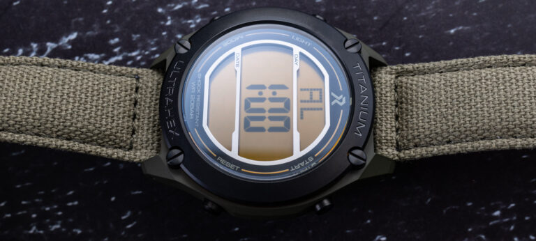 실습 데뷔: Green Cerakote의 RZE UTD-8000-CKG가 1990년대 아빠 시계 향수를 기념합니다