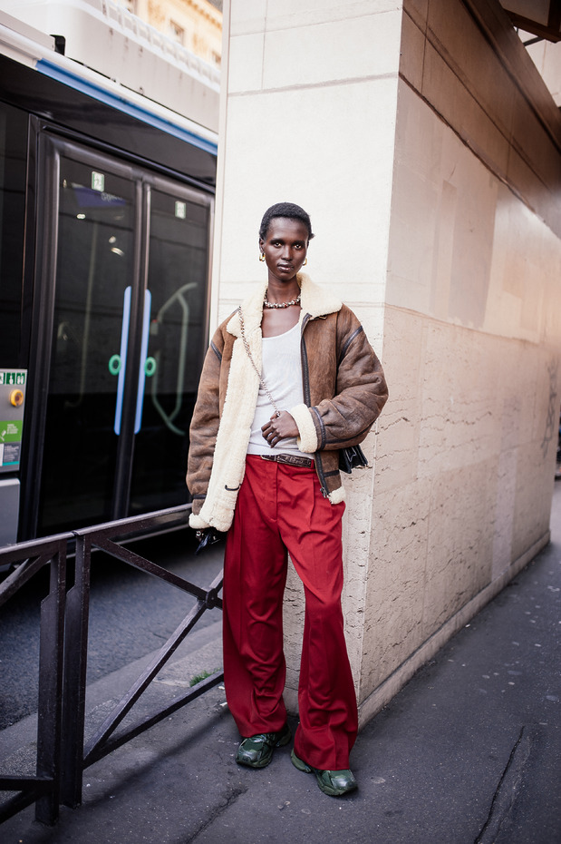 이번 겨울에는 패딩이나 코트 대신 무톤을 입겠어요