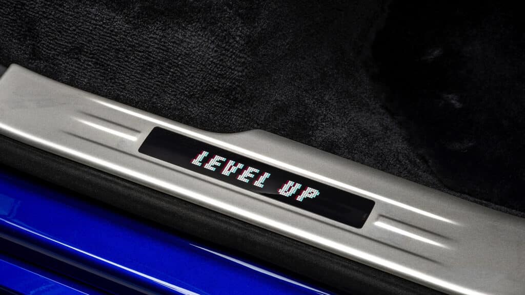 롤스로이스를 테마로 한 게이머는 그만한 가치가 없었을 것입니다