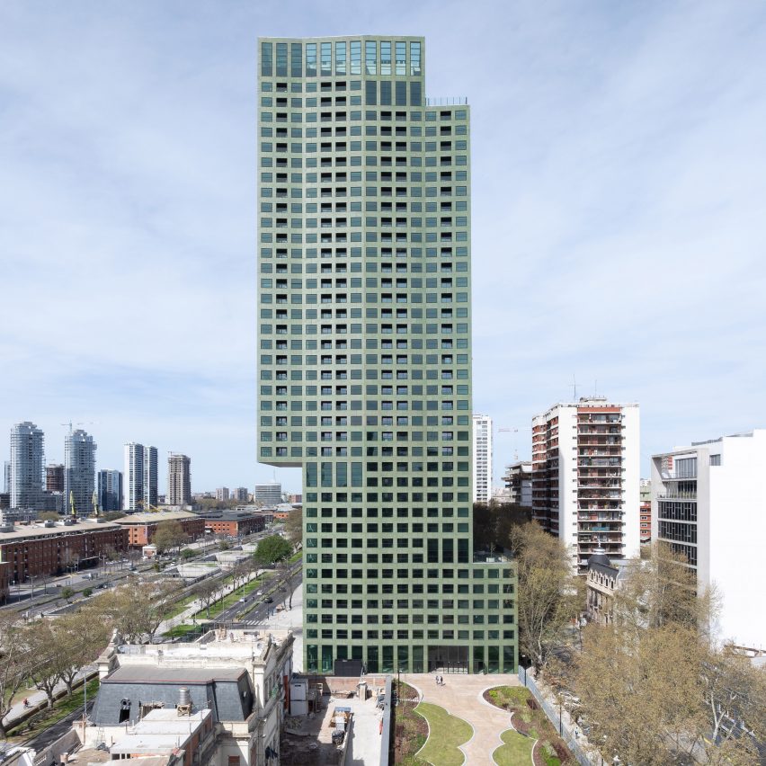 Adamo Faiden은 "지리적 특징"으로 부에노스아이레스 초고층 빌딩을 만듭니다
