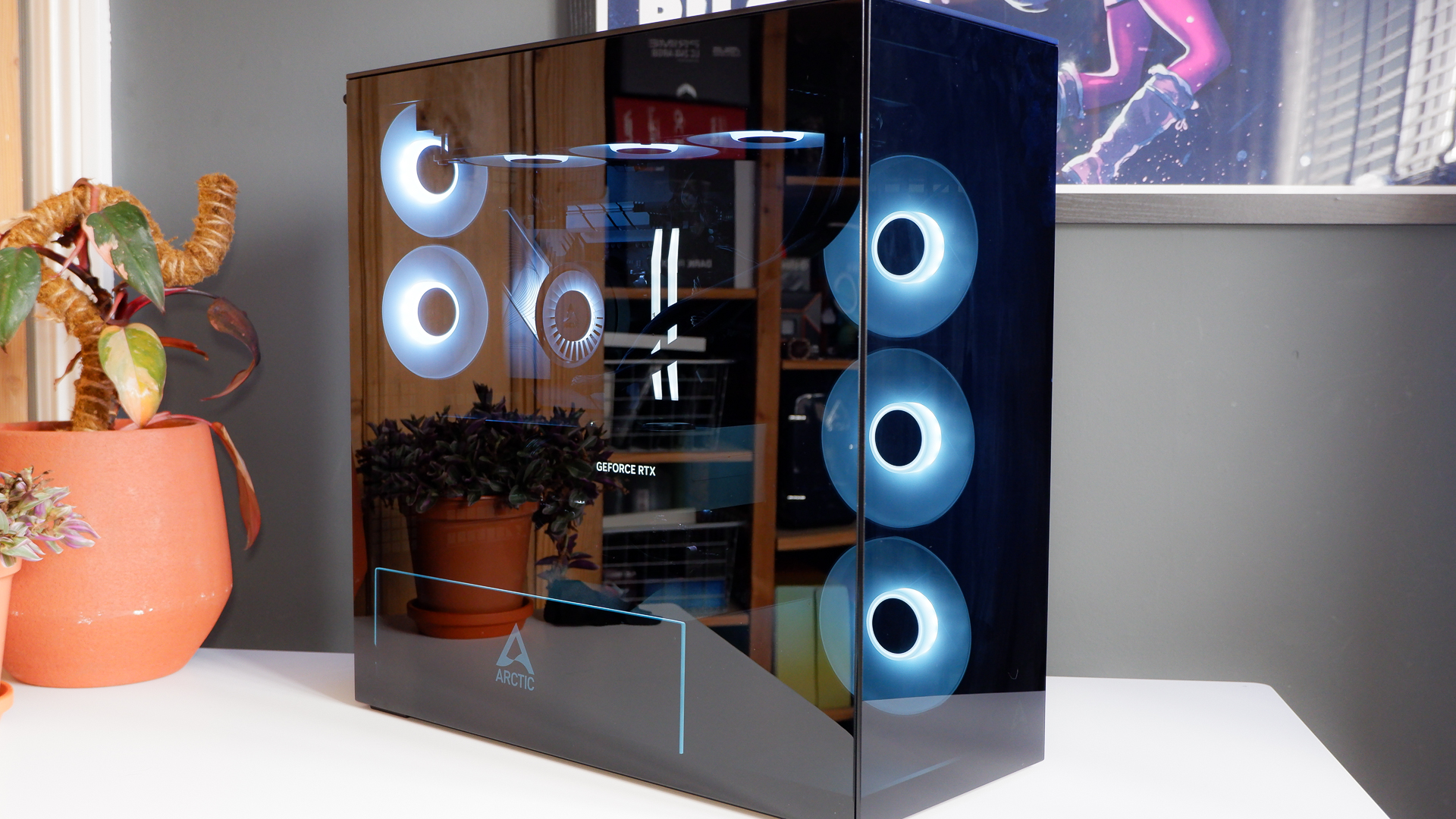 나는 수많은 게임용 PC를 만들었고 이것이 내 자신의 페르소나로 내 결정을 후회하게 만든 첫 번째 사례입니다