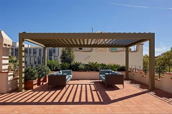 로카모라 궁전: 희귀한 왕실 출처를 지닌 바르셀로나의 복원된 모더니스트 랜드마크