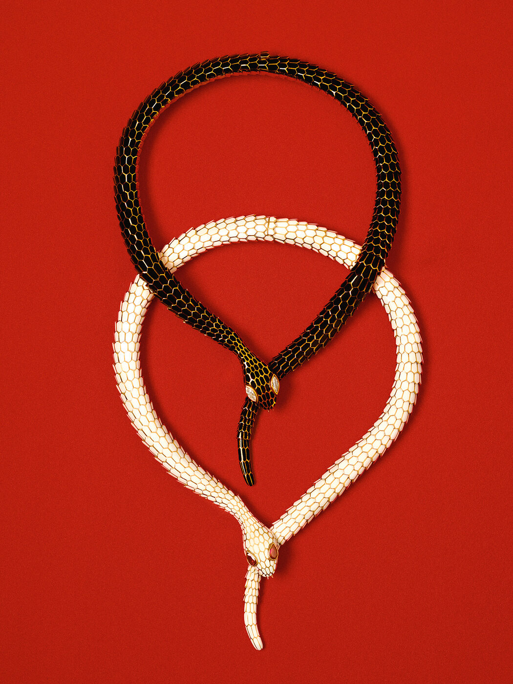 색의 향연, 도쿄에서 펼쳐진 불가리 칼레이도스 전시